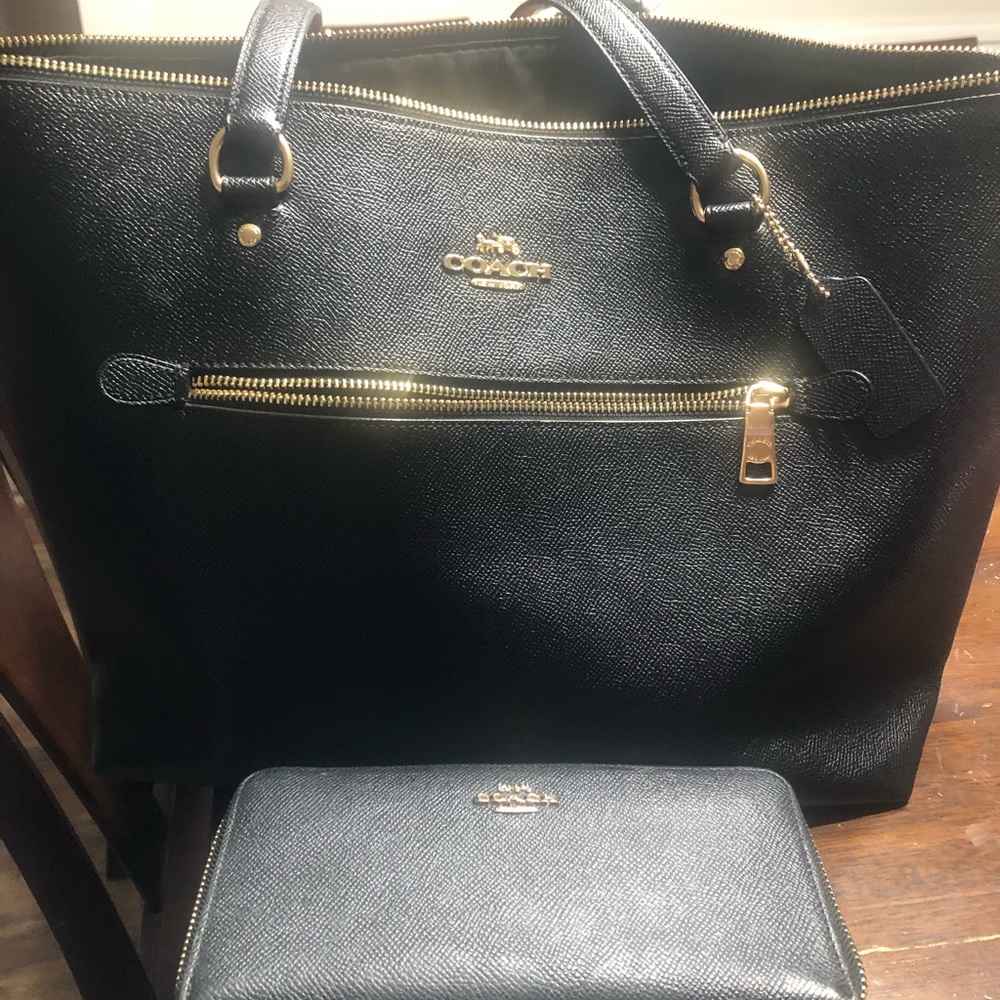 Coach tote and wallet